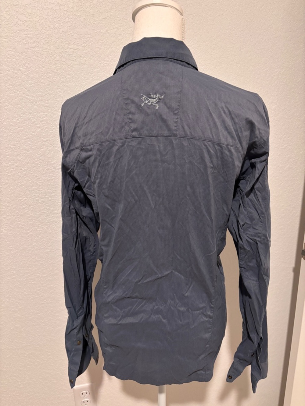 Arc'teryx Men's Lightweight Button-Up Shirt Sz Small
